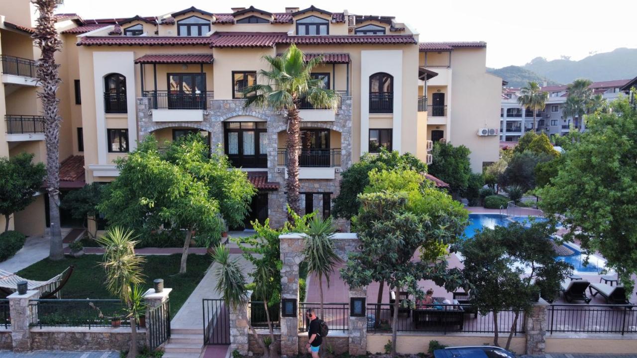 Neighbours * Marmaris